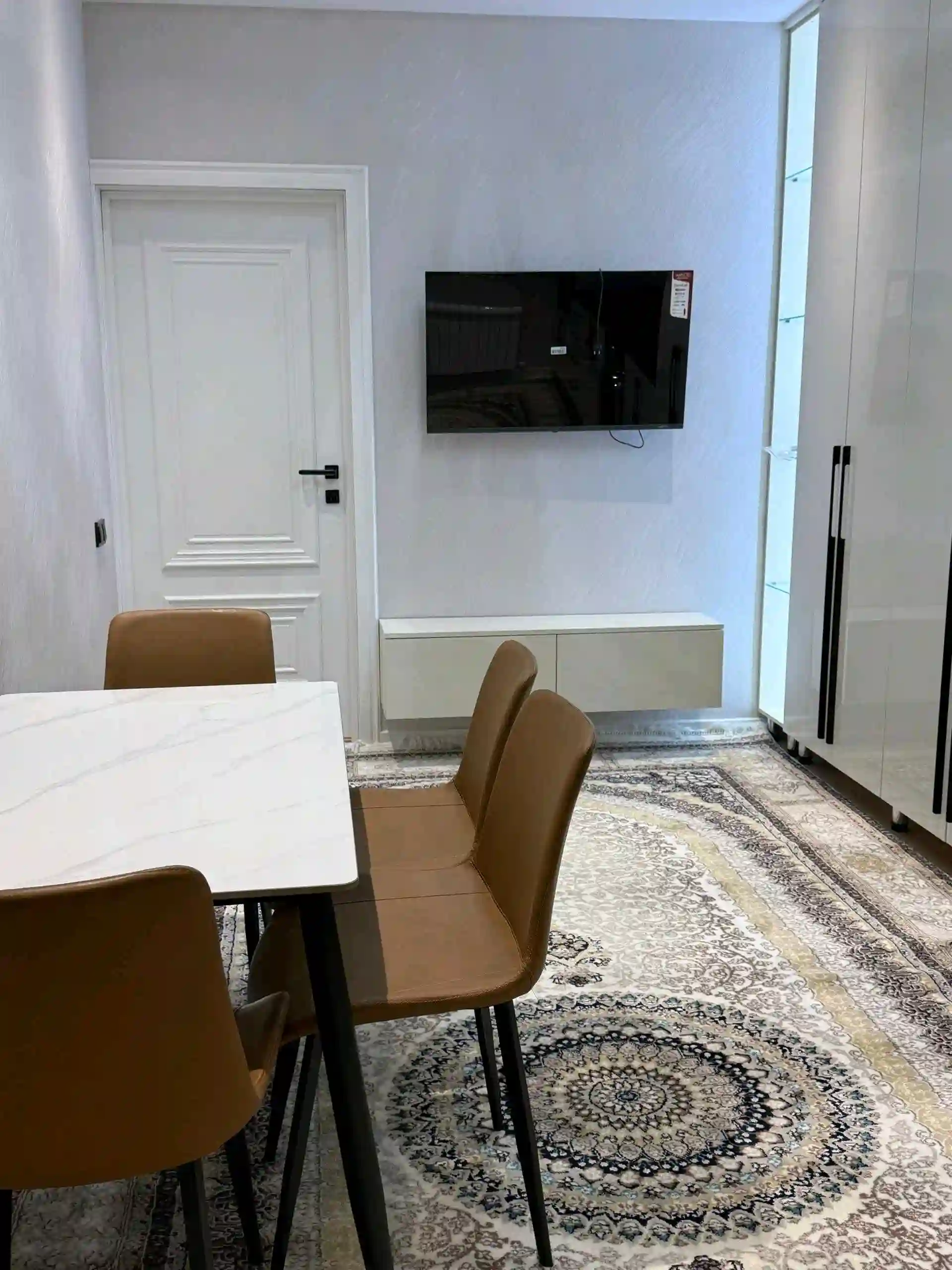 2-к квартира, 15 этаж, 84 м², 82 мкр
