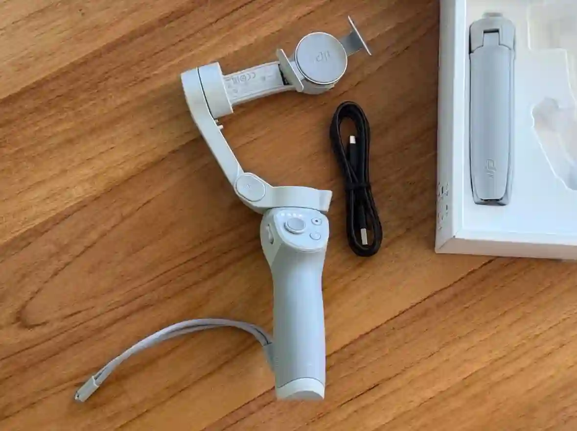 DJI osmo mobile 4 