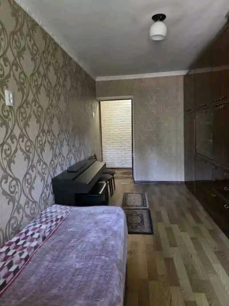 2-к квартира, 2 этаж, 50 м², 82 мкр