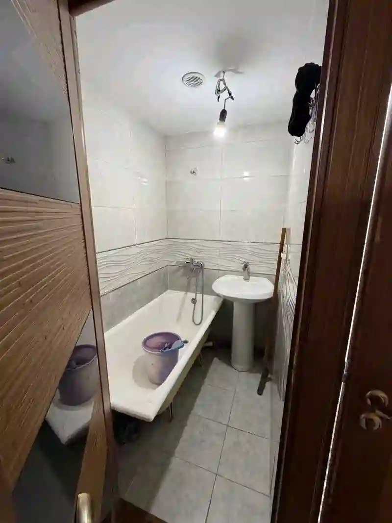 2-к квартира, 3 этаж, 50 м², 102мкр