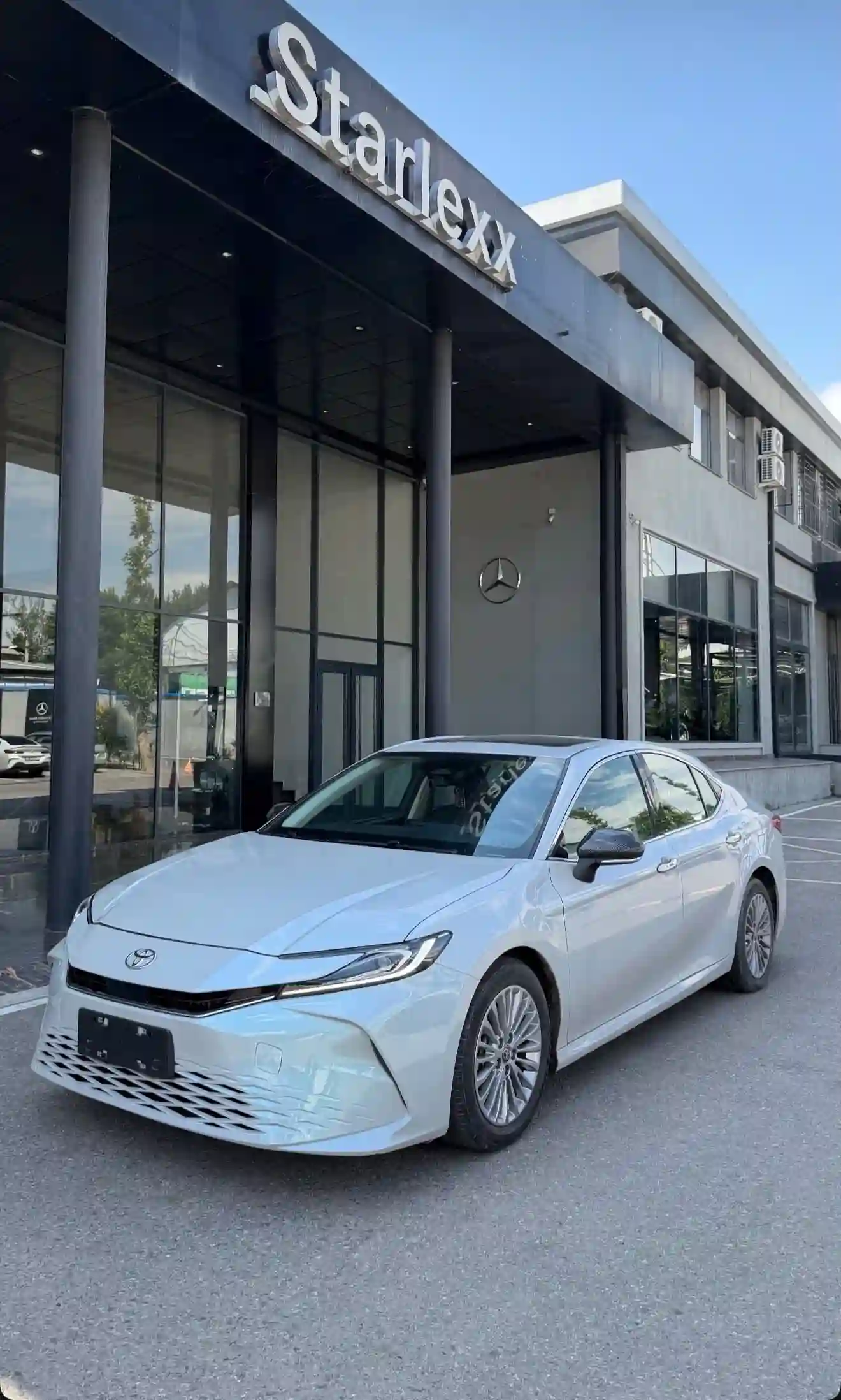Toyota Camry 2025