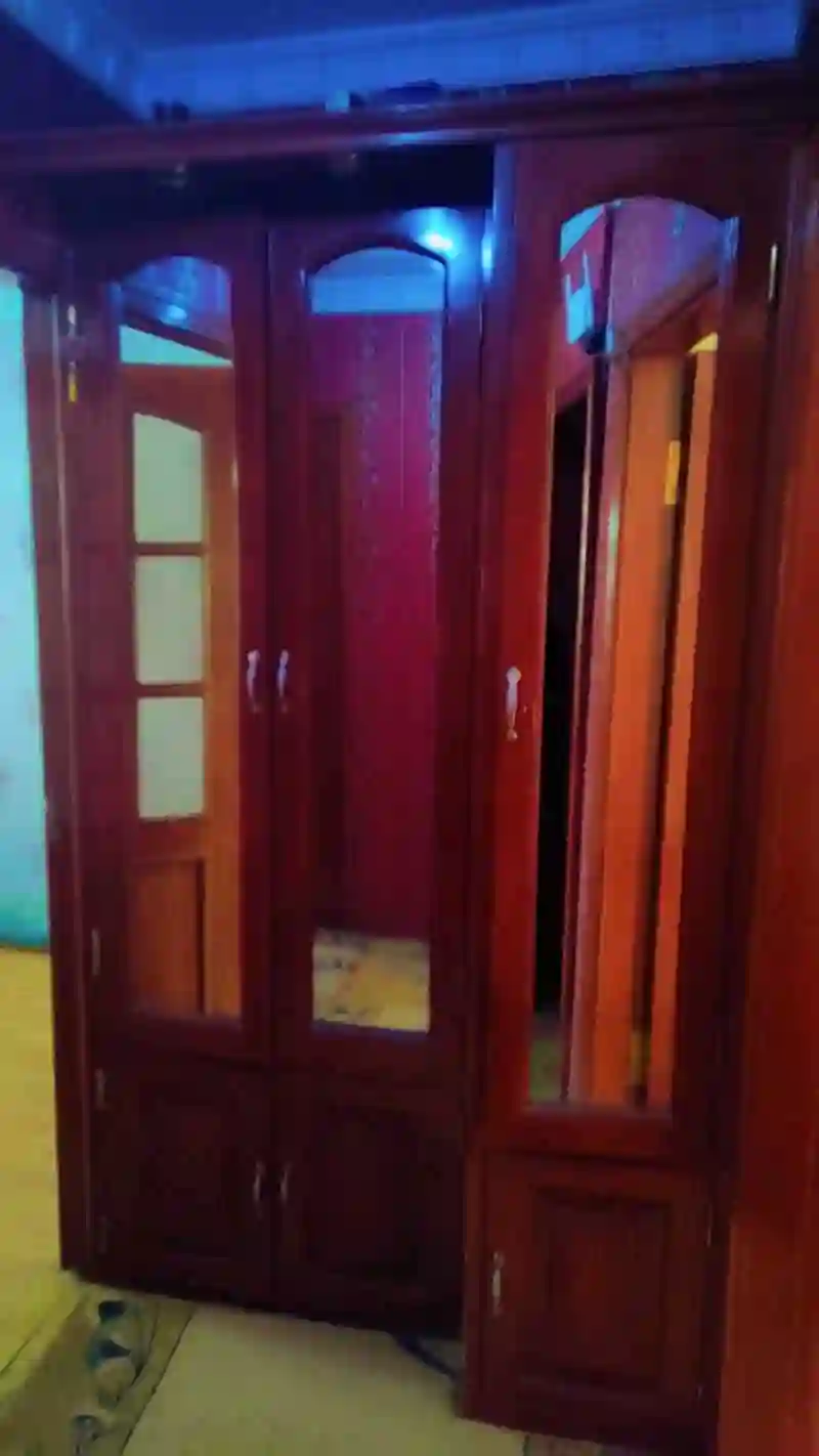 3-к квартира, 2 этаж, 48 м², 101 мкр