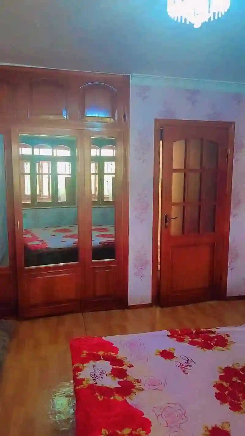 3-к квартира, 2 этаж, 48 м², 101 мкр