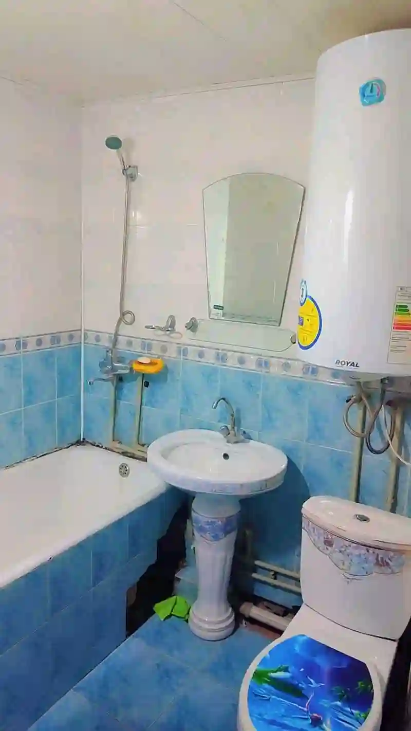 3-к квартира, 2 этаж, 48 м², 101 мкр