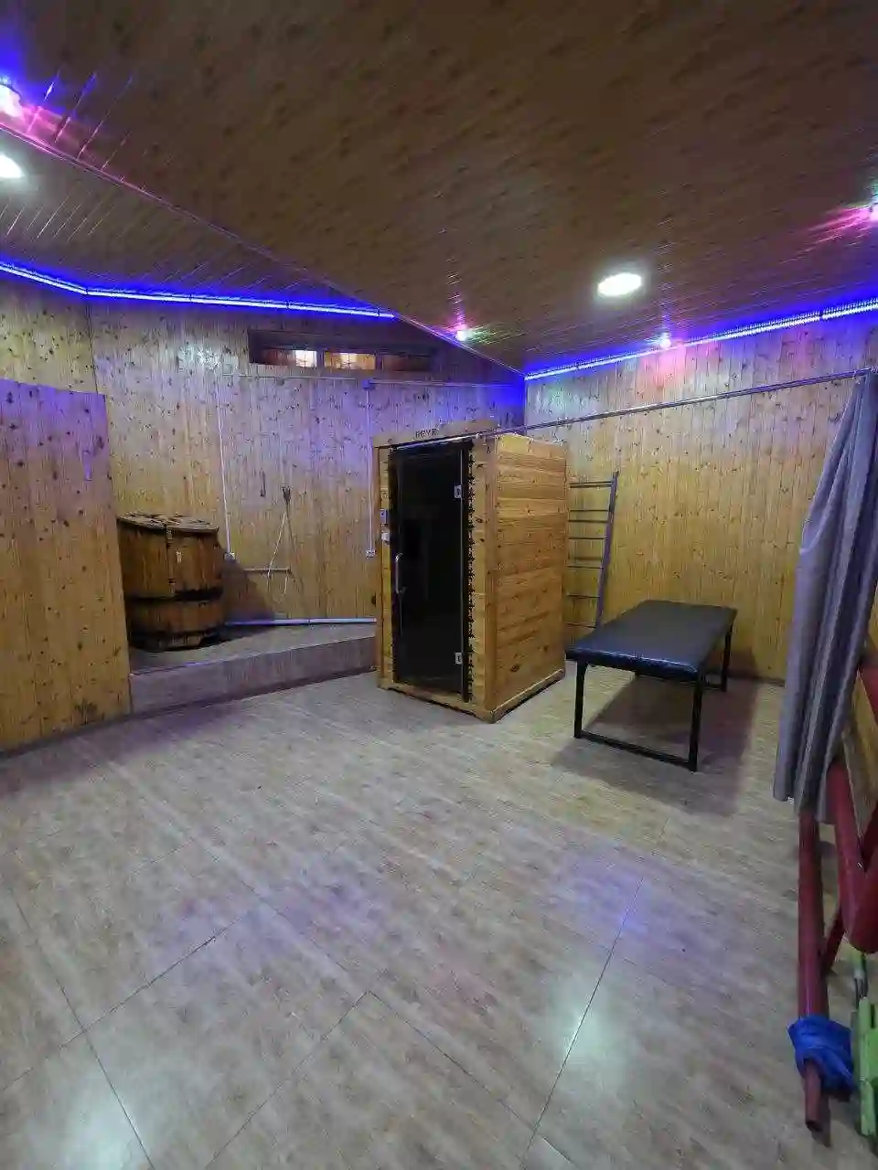 3-к квартира, Цокольный этаж, 140 м², Сино