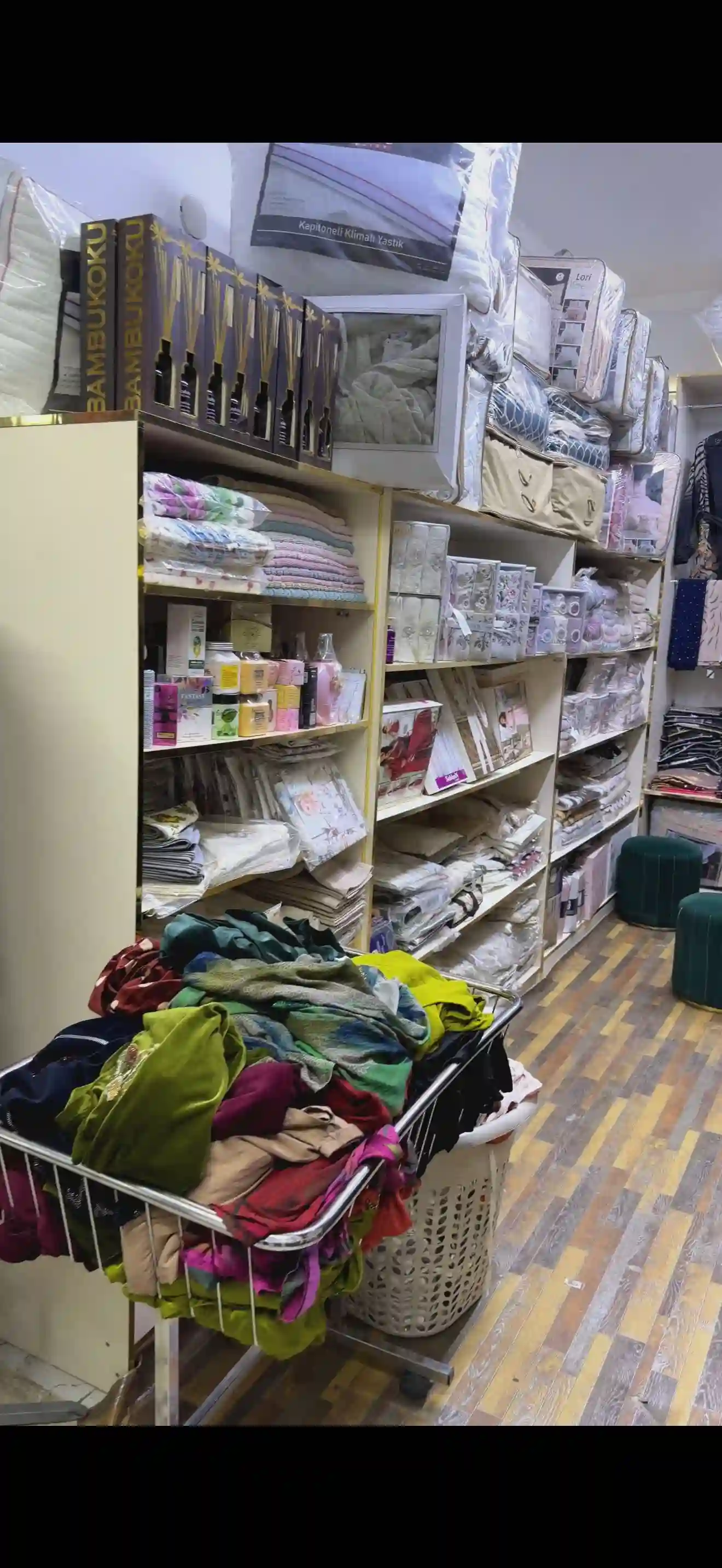 Магазин дар бозори Фаровон