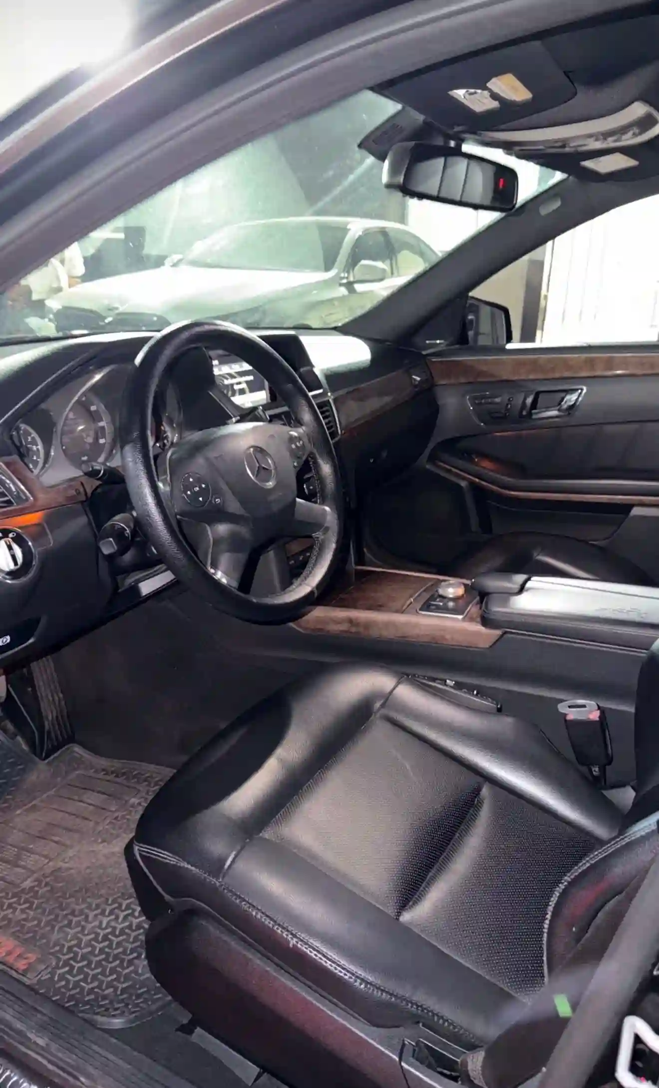 Mercedes-benz E class 2010 — миниатюра 5