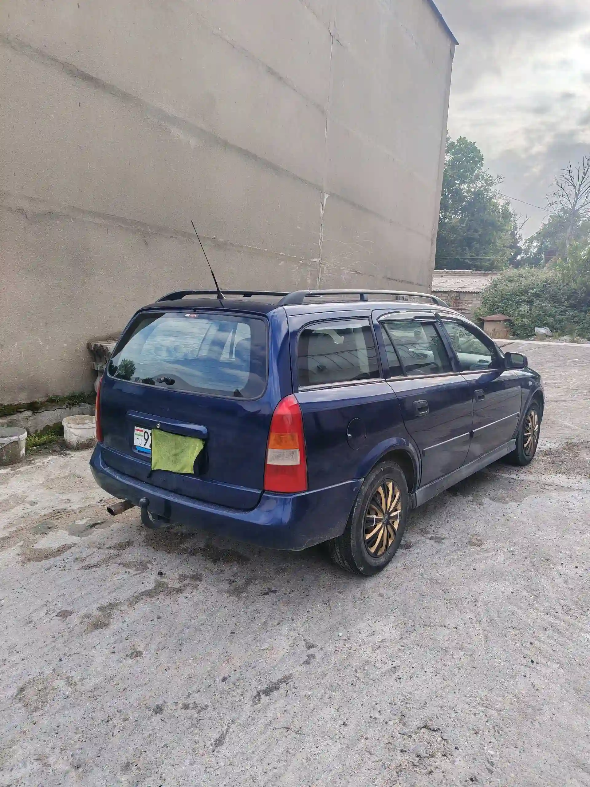 Opel Rekord 1998