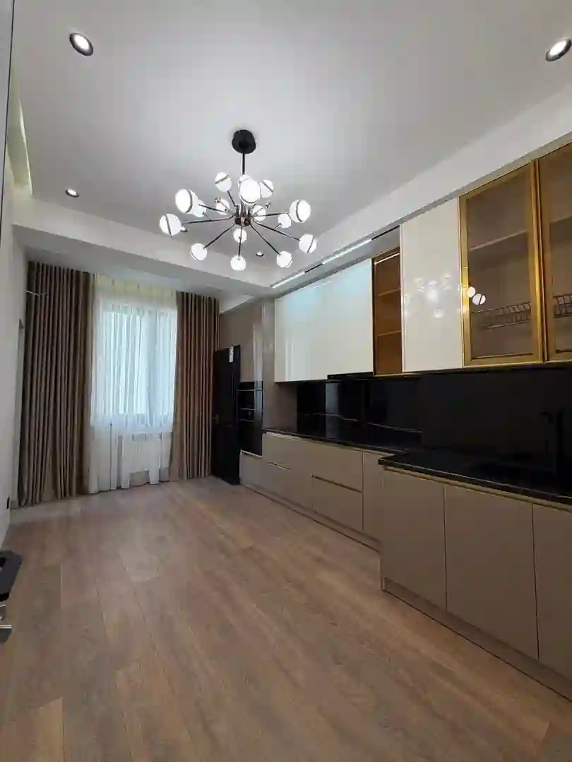 3-к квартира, 7 этаж, 132 м², скори