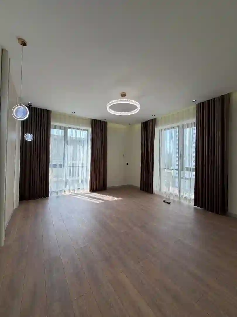 3-к квартира, 7 этаж, 132 м², скори
