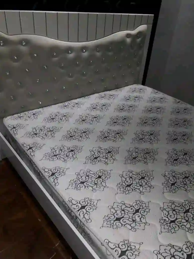 Двухспальнвй диван 