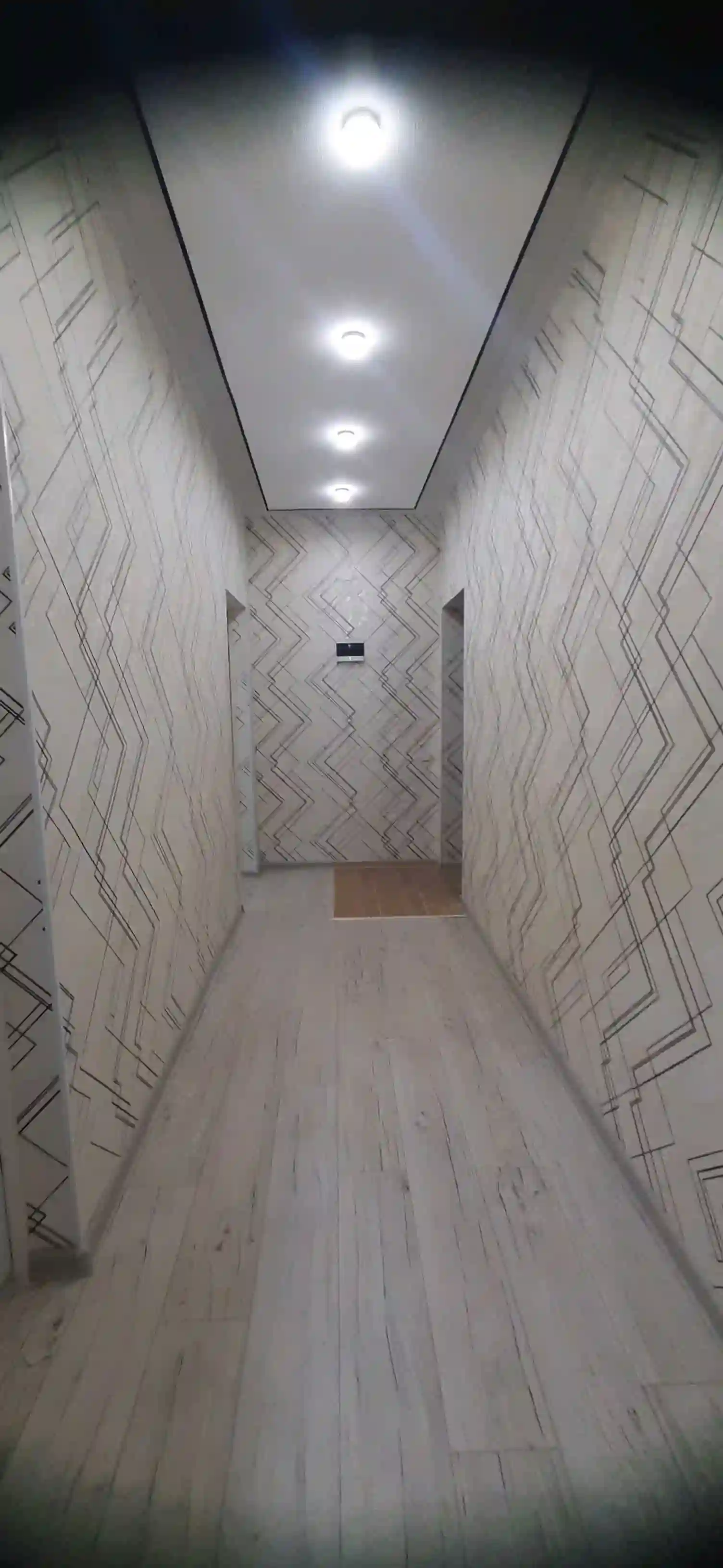 1-к квартира, Цокольный этаж, 38 м², 8 мкр