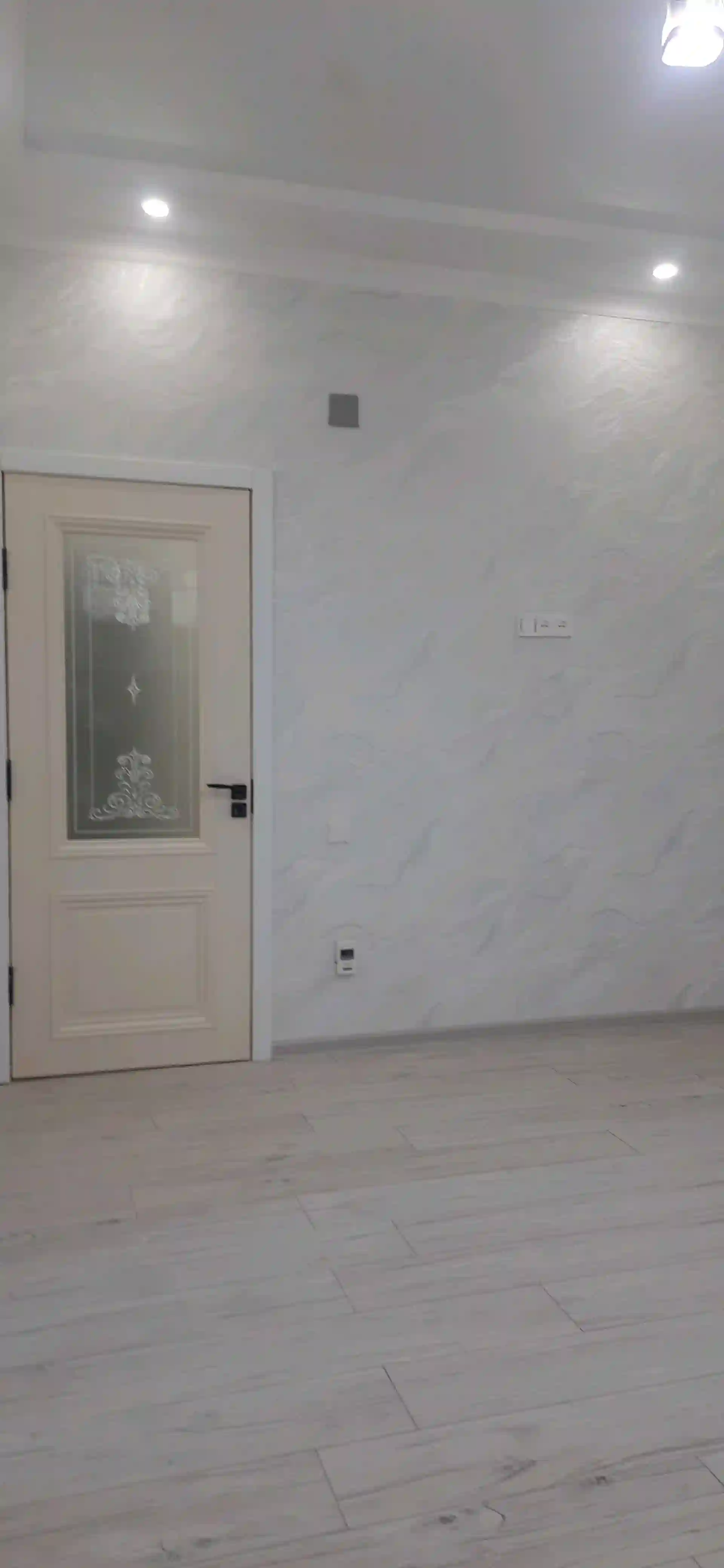 1-к квартира, Цокольный этаж, 38 м², 8 мкр