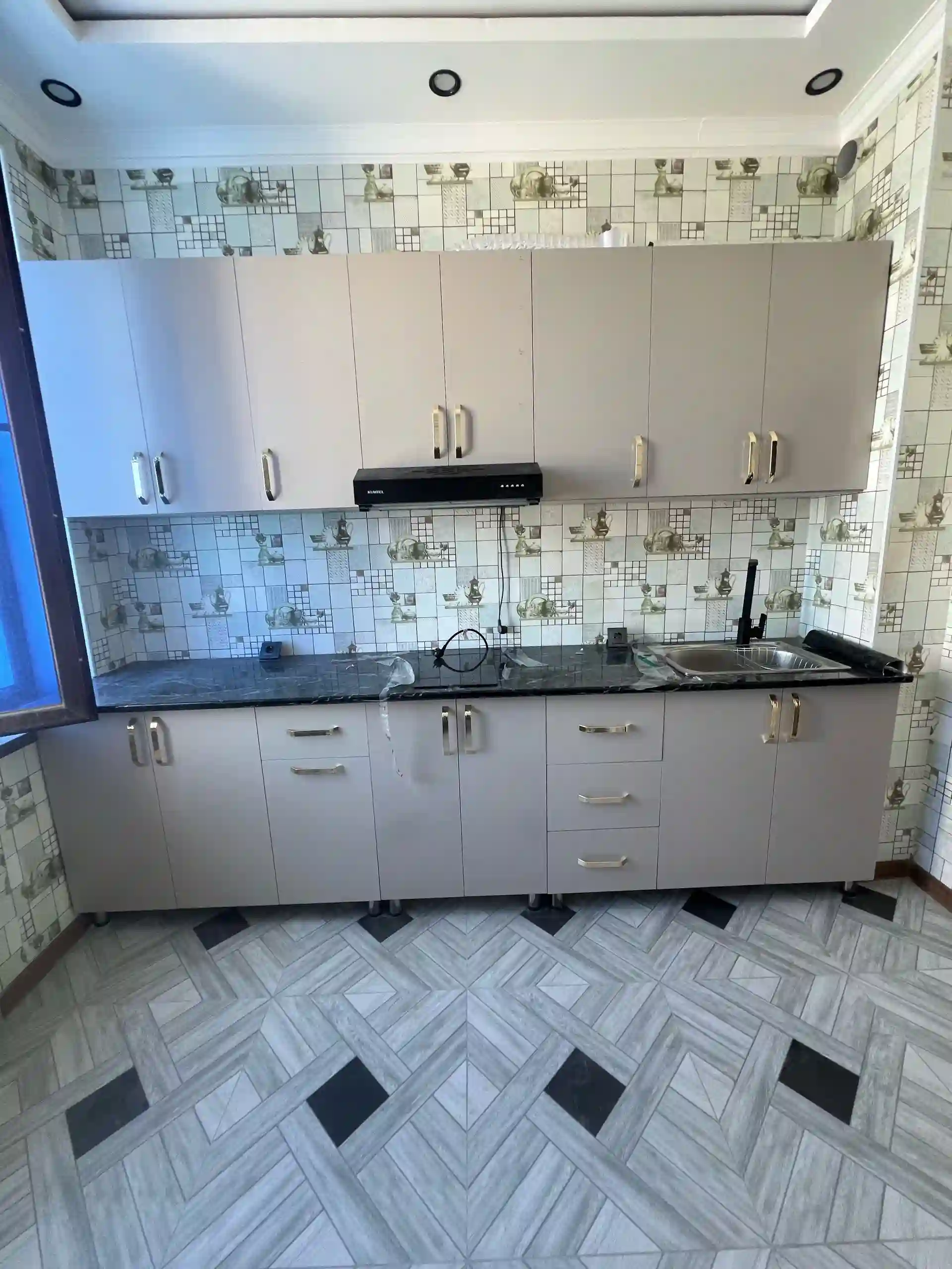 2-к квартира, 8 этаж, 65 м², 82