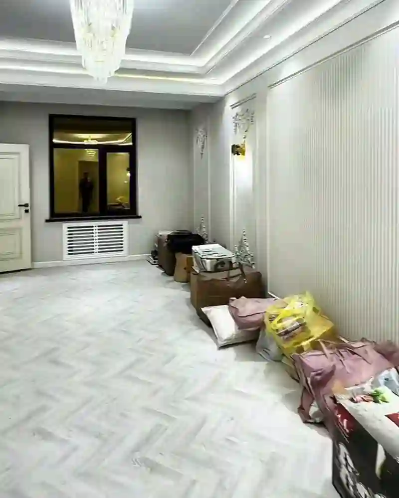 3-к квартира, 8 этаж, 115 м², СТАРИЙ АЙРОПОРТ