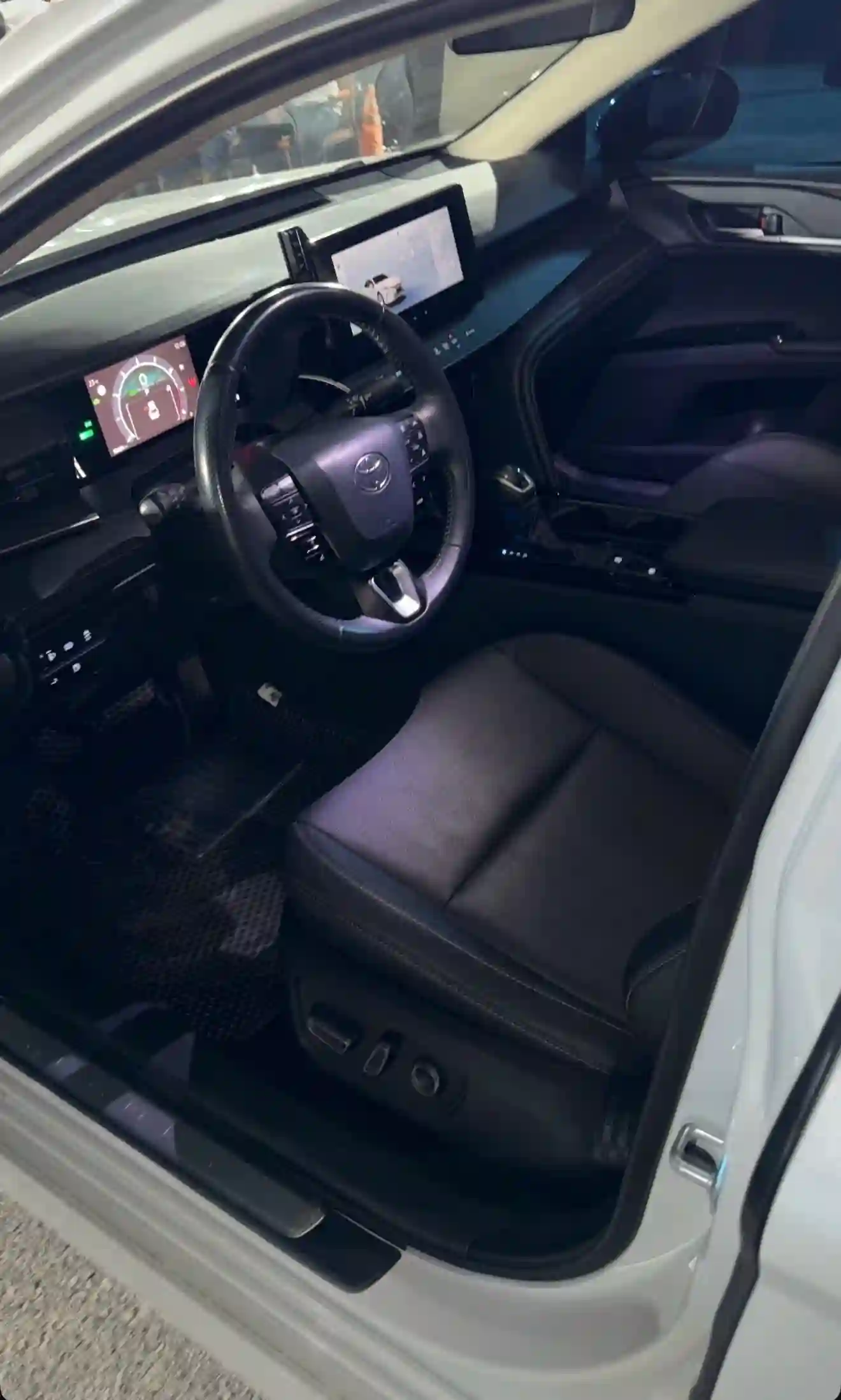 Toyota Sienna 2024 — миниатюра 5