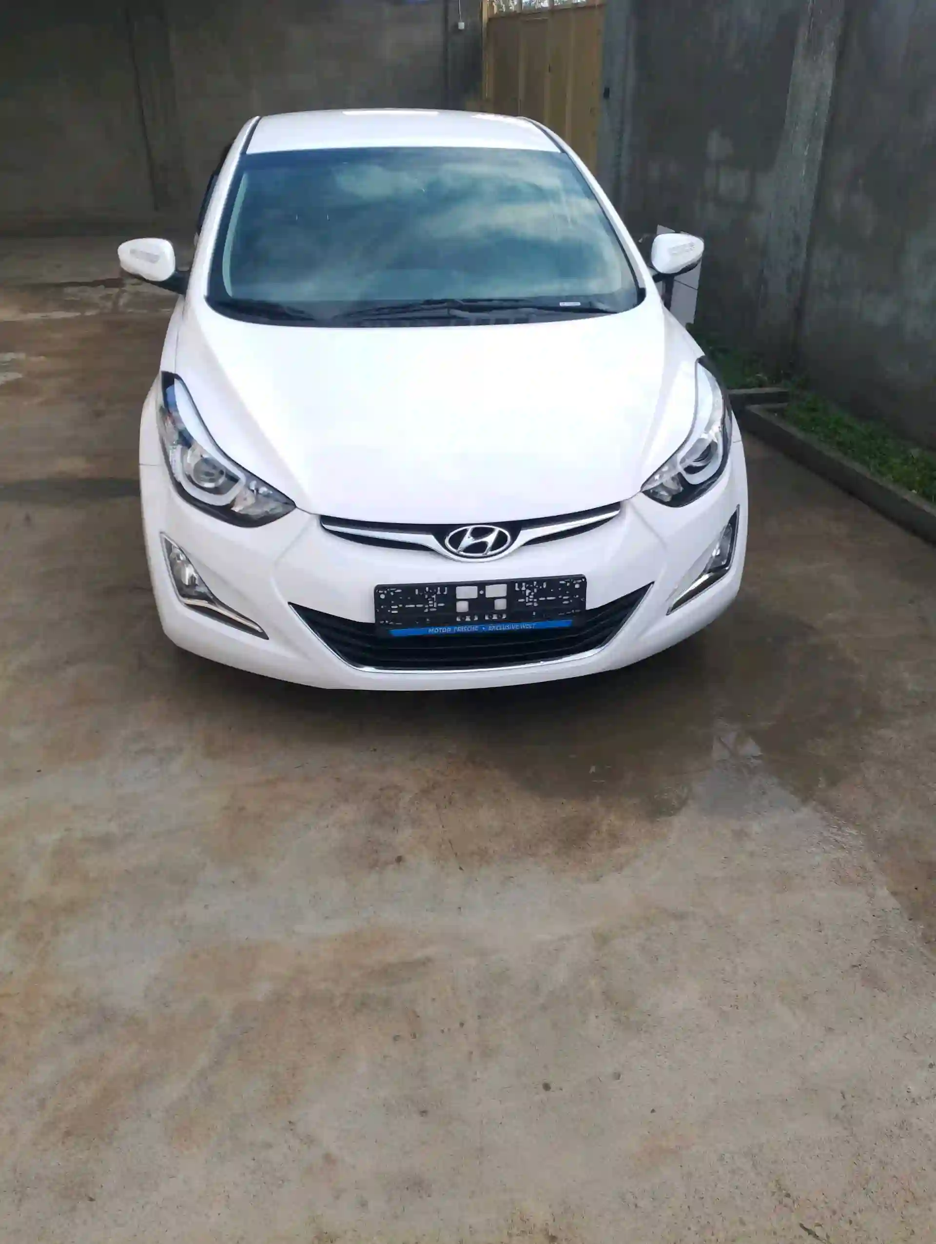 Hyundai Avante 2015