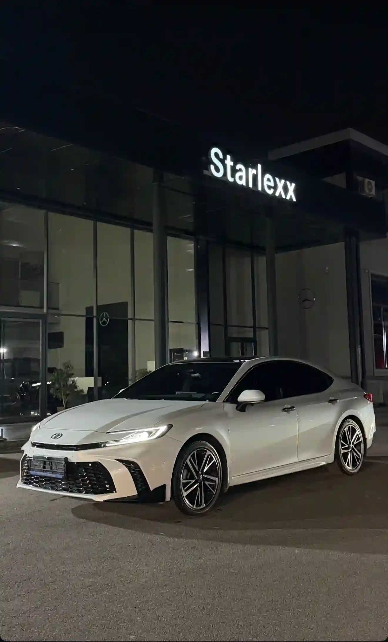 Toyota Camry 2025