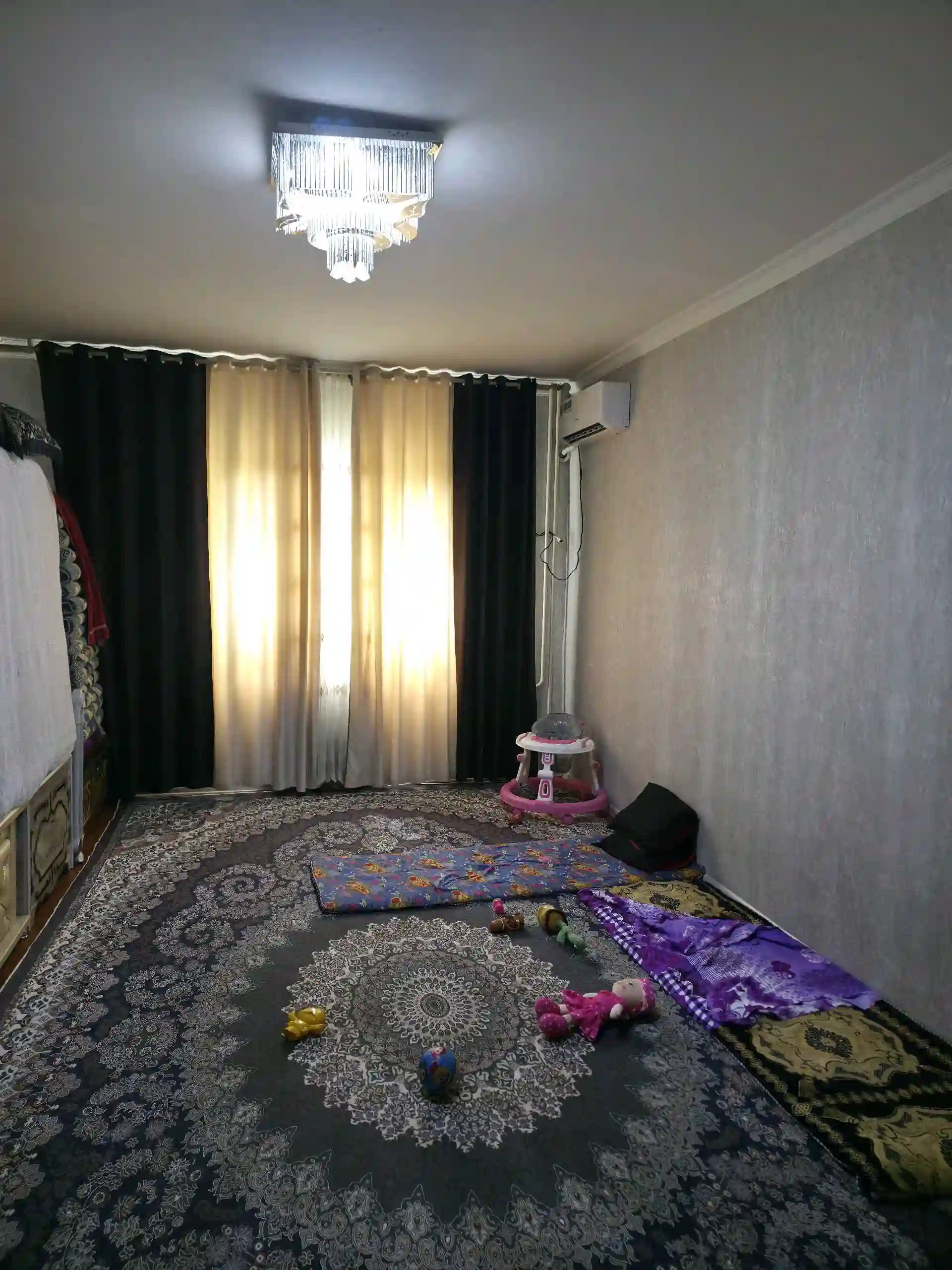 3-к квартира, 1 этаж, 98 м², Душнбе улица  хофизи шерози
