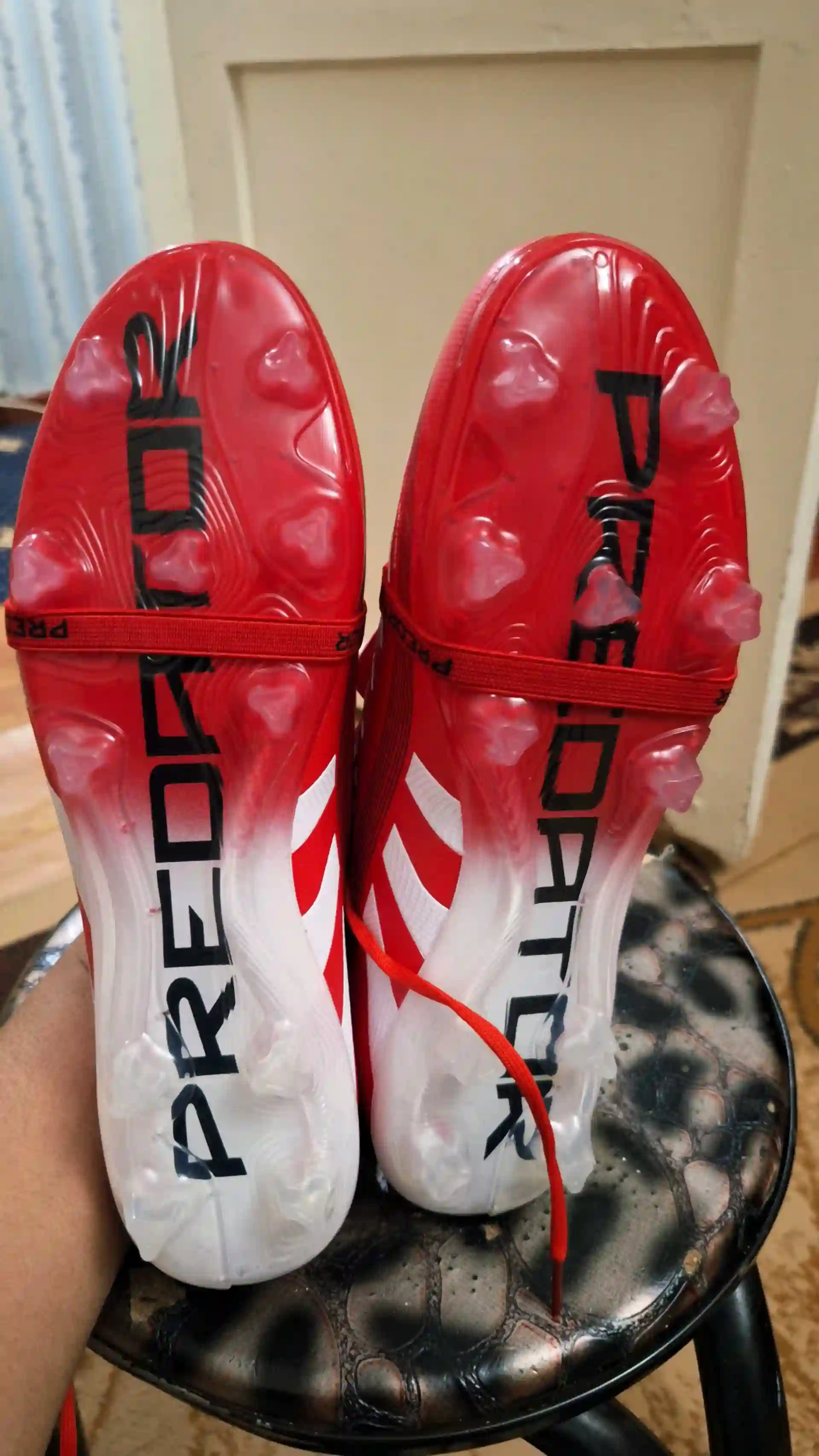 Футбольные бутсы Adidas Predator 