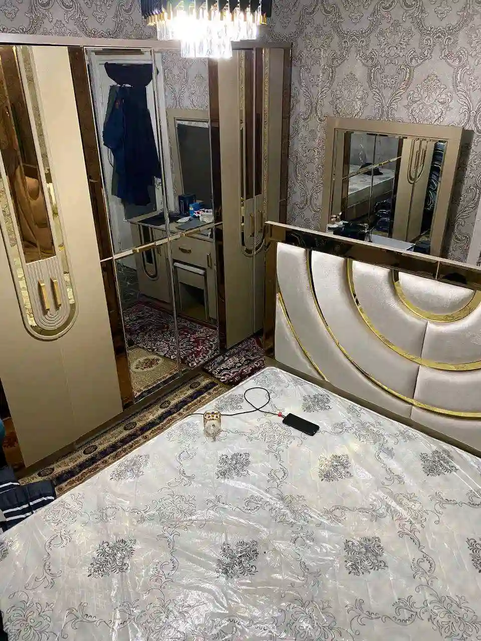 Спальный гарнитур