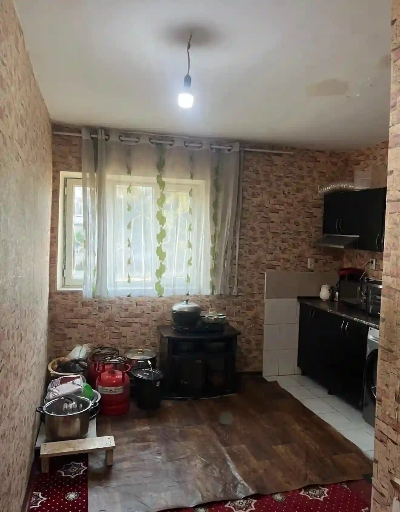 3-к квартира, 1 этаж, 90 м², Гогл
