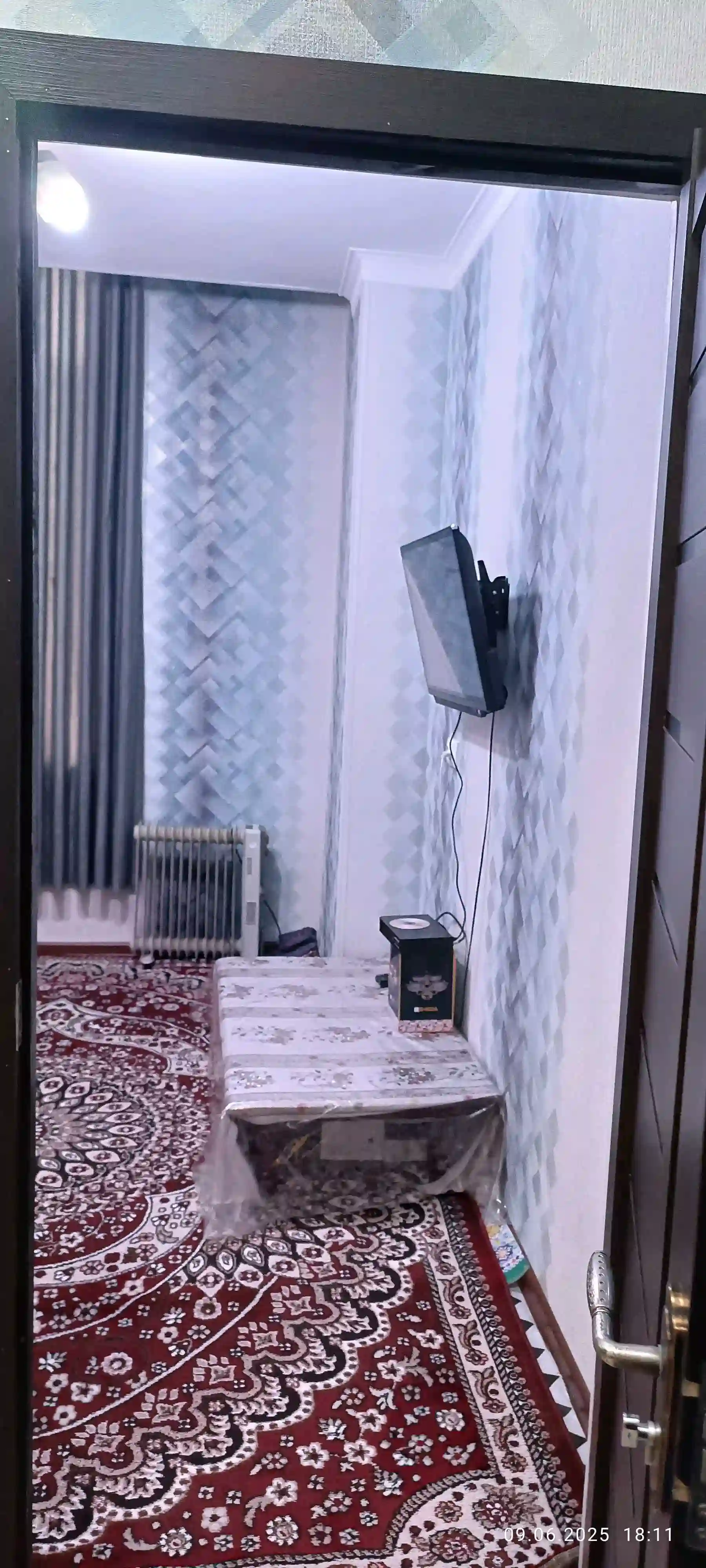 2-к квартира, 1 этаж, 43 м², Турсунзода