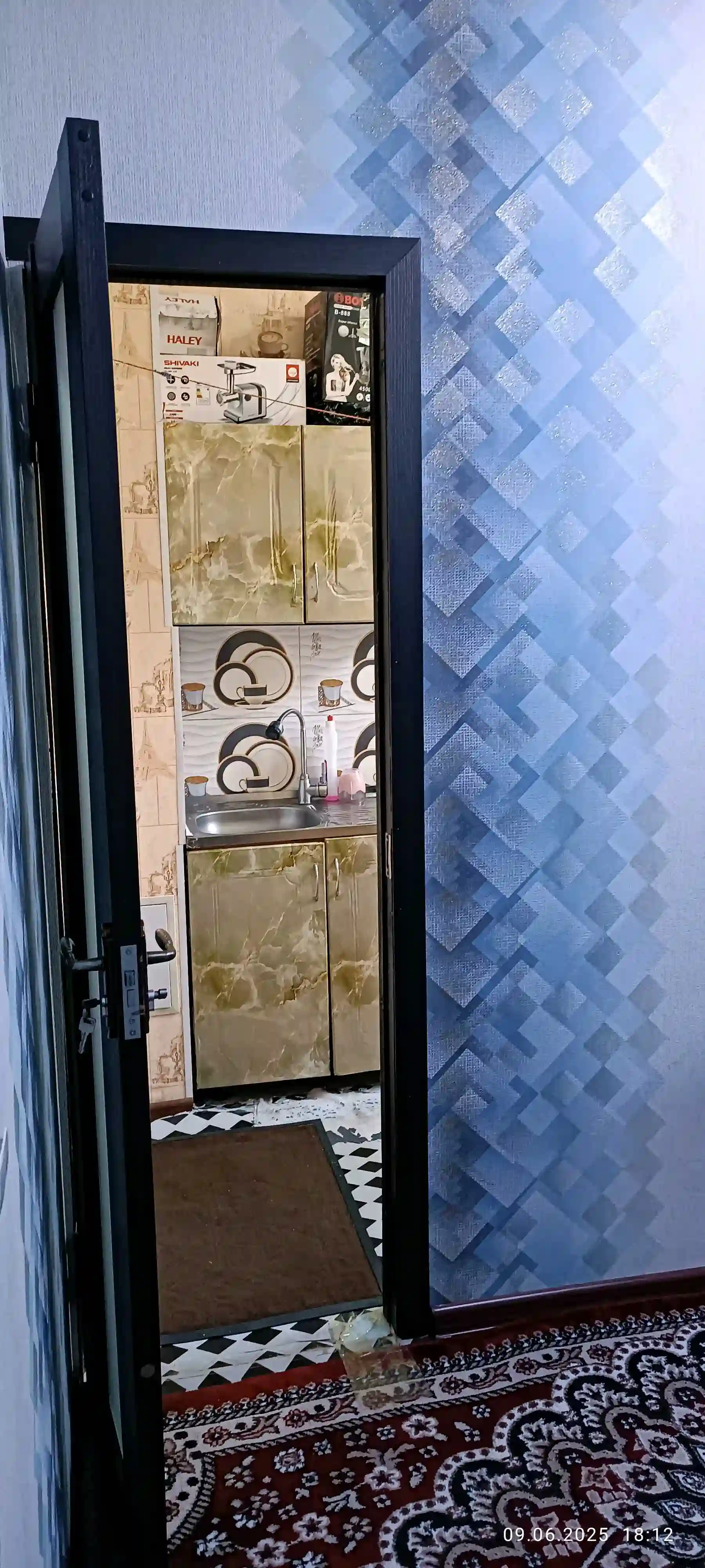 2-к квартира, 1 этаж, 43 м², Турсунзода