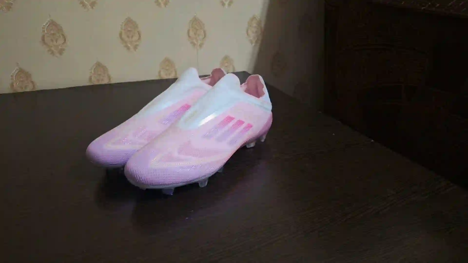 Футбольные бутсы F50