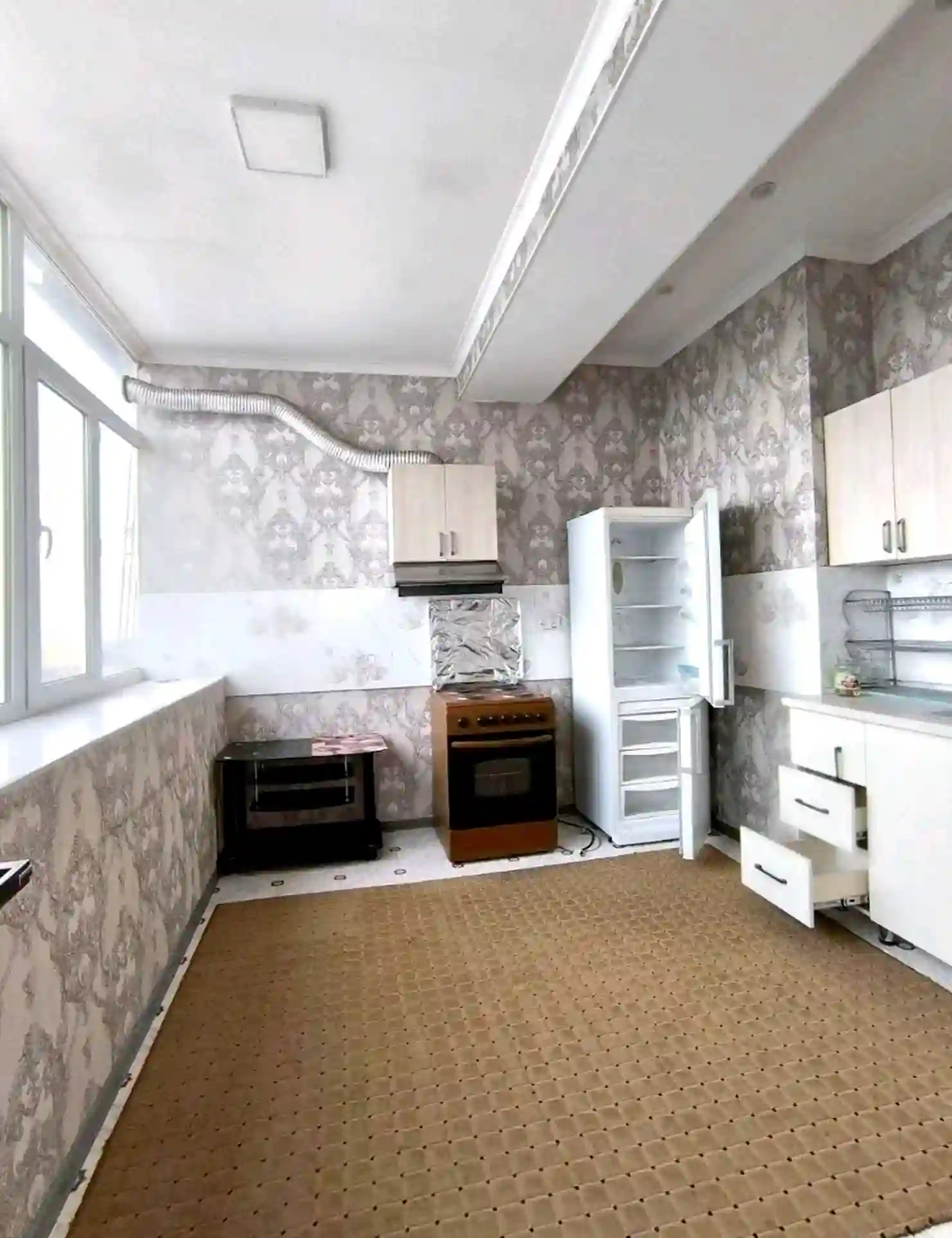3-к квартира, 13 этаж, 104 м², Шохмансур
