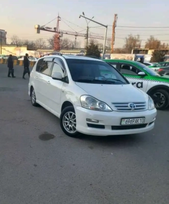 Toyota Ipsum 2008