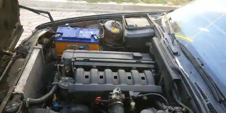 BMW M5 1990 — миниатюра 6