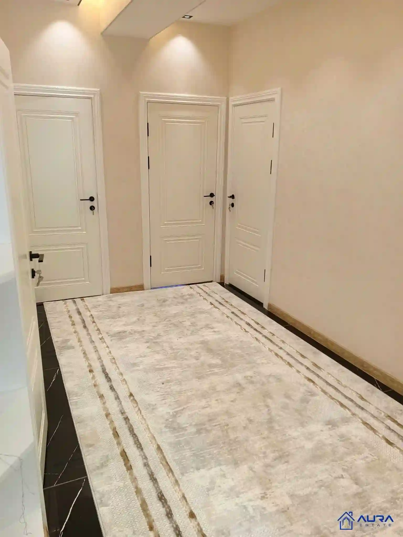 3-к квартира, 3 этаж, 92 м², сино