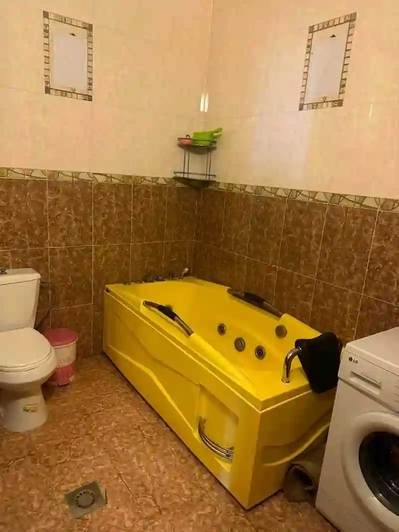 3-к квартира, 8 этаж, 120 м², И. Сомонӣ, Медгородок
