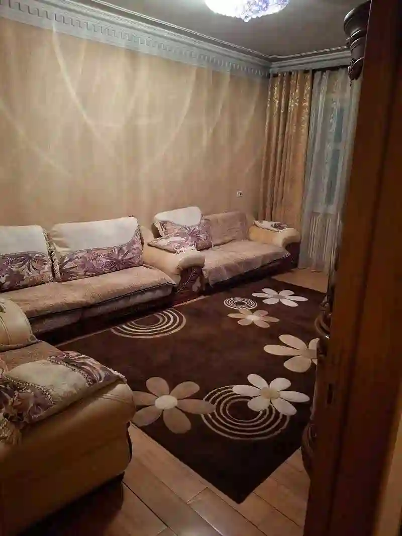 4-к квартира, 4 этаж, 85 м², 101 мкр