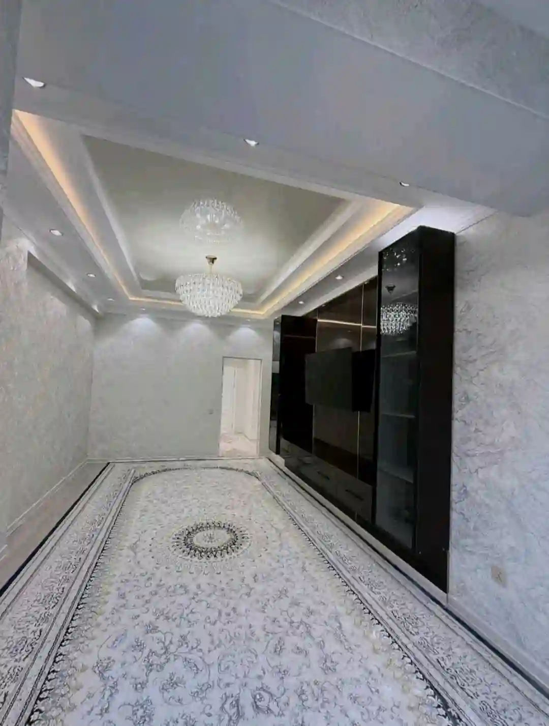 3-к квартира, 9 этаж, 83 м², Шохмансур