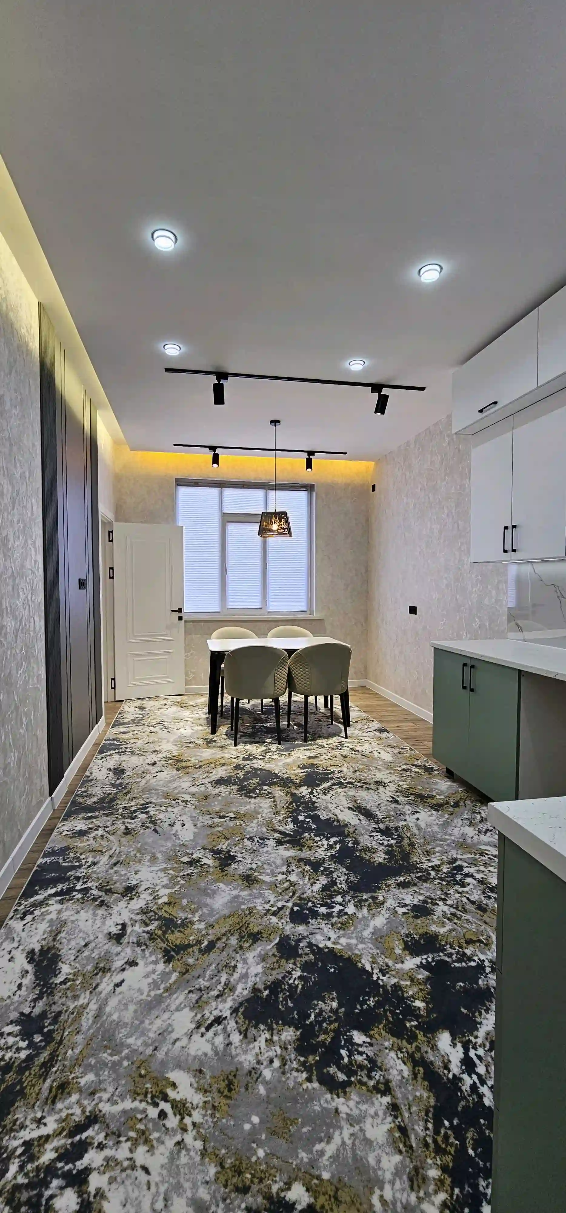3-к квартира, 8 этаж, 96 м², 13мкр сари рох