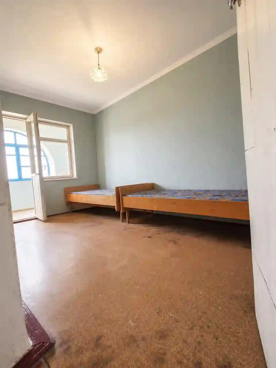 4-к квартира, 5 этаж, 86 м², г Бустон ( Чкаловск )