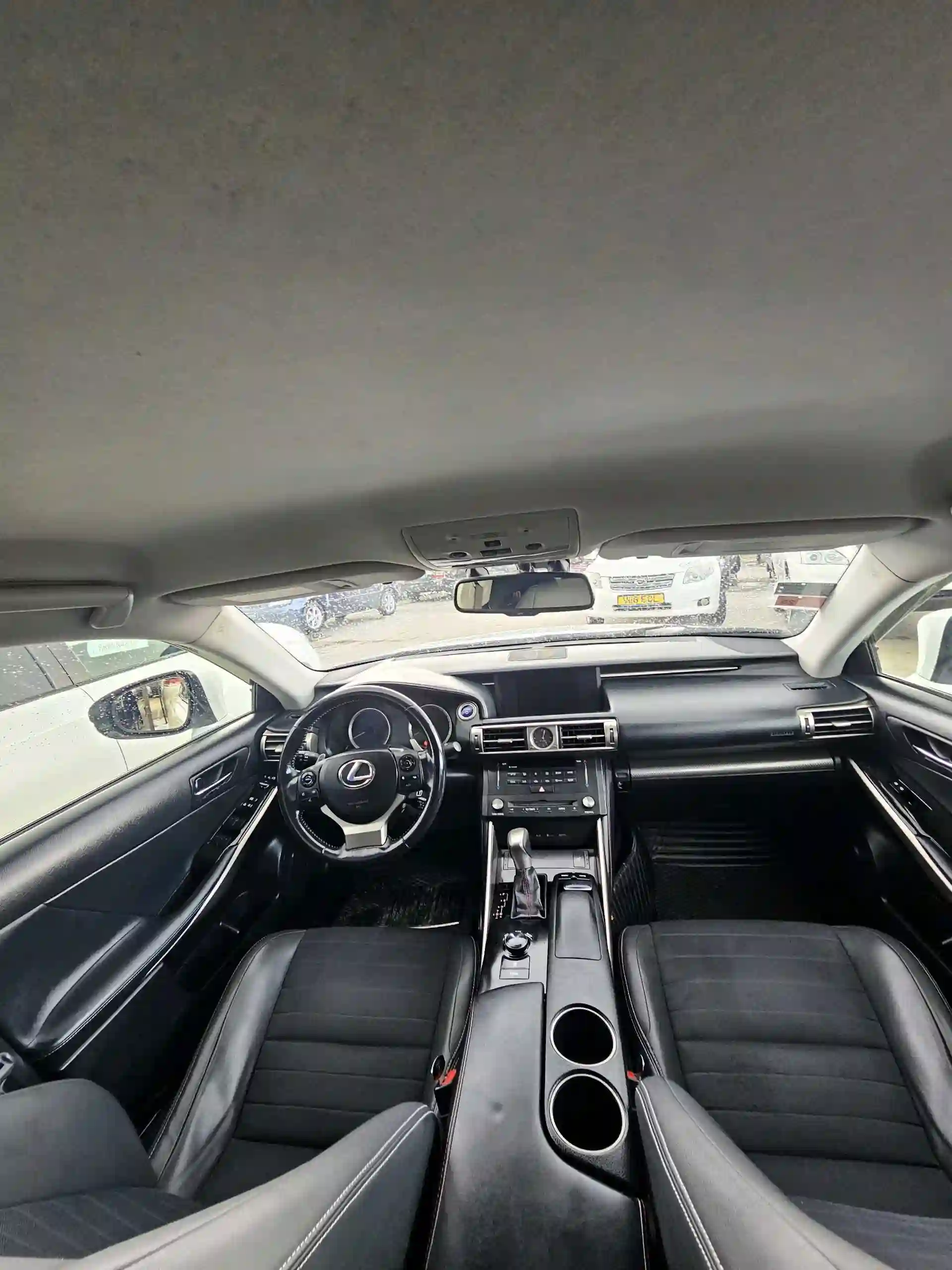 Lexus Is series 2014 — миниатюра 5