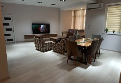 2-комн. квартира, 14 этаж, 80м², Шохмансур