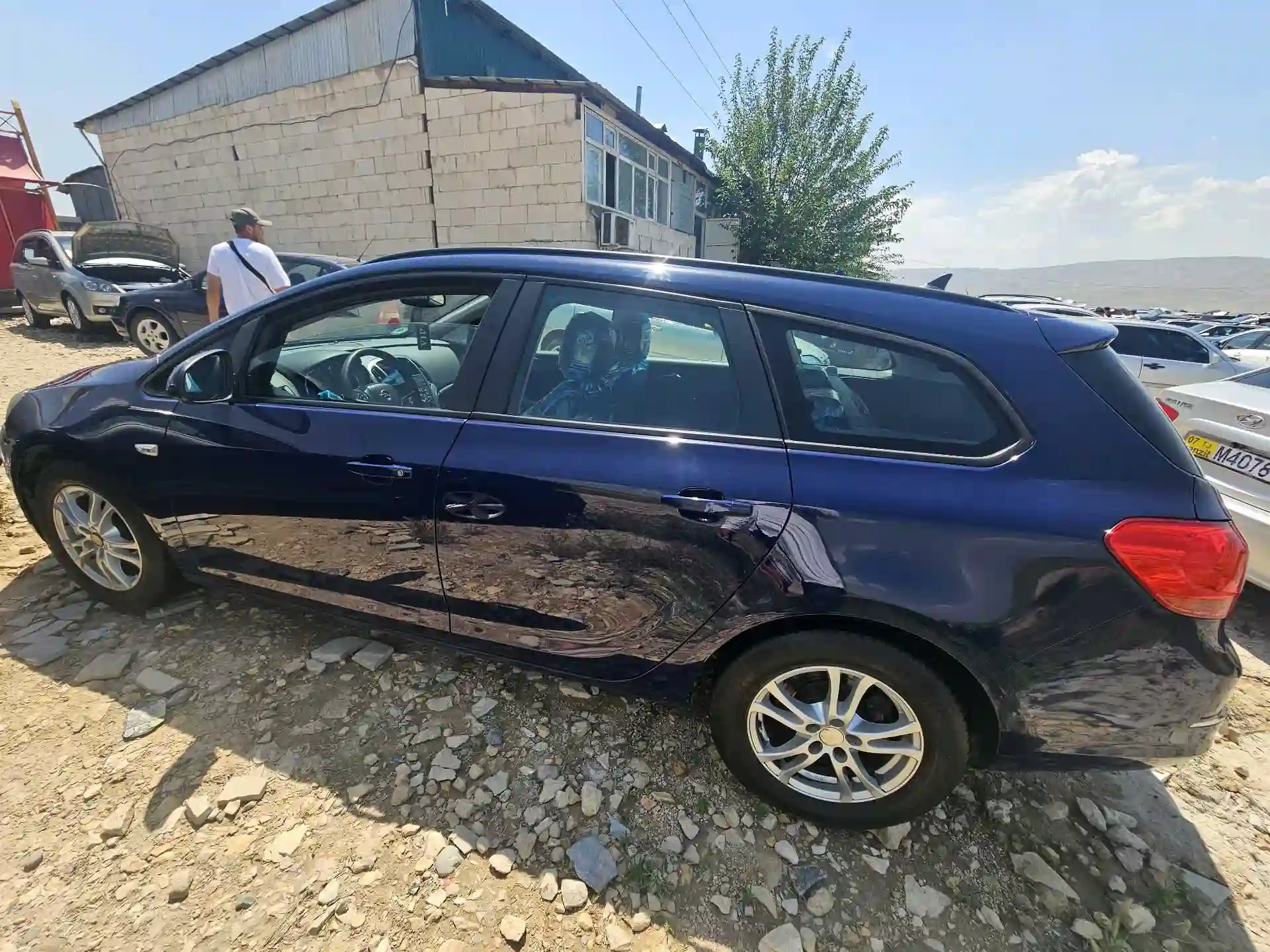 Opel Astra j 2014 — миниатюра 3