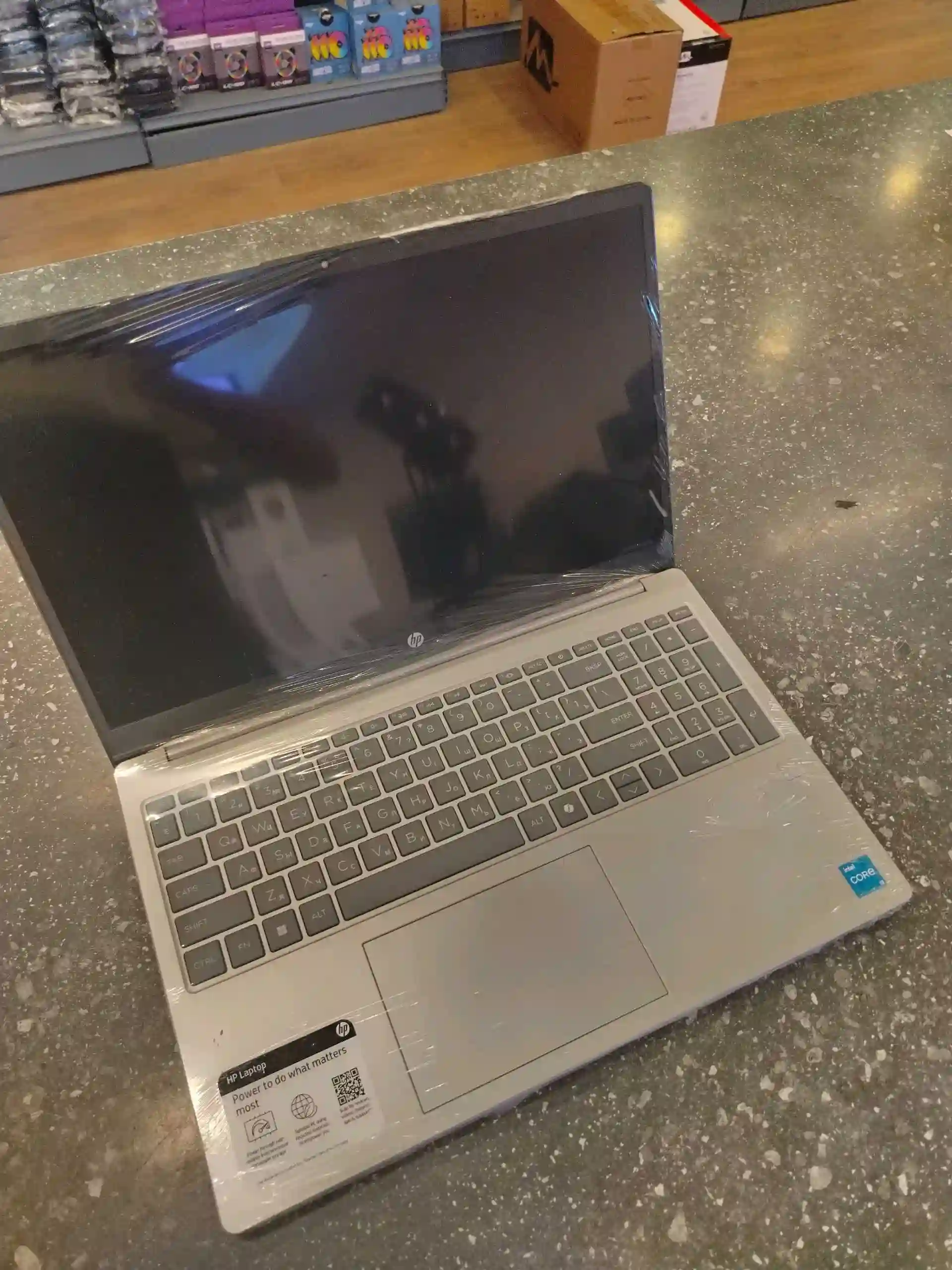 hp laptop/Intel core i3-N305/ram 8gb/SSD 256gb — миниатюра 3