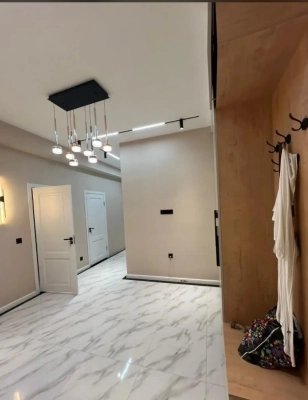 2-комн. квартира, 3 этаж, 64м², Лучоб