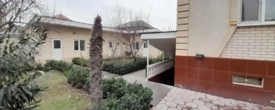 3-этажный, 10 комнатный дом, 600 м², Фирдавси