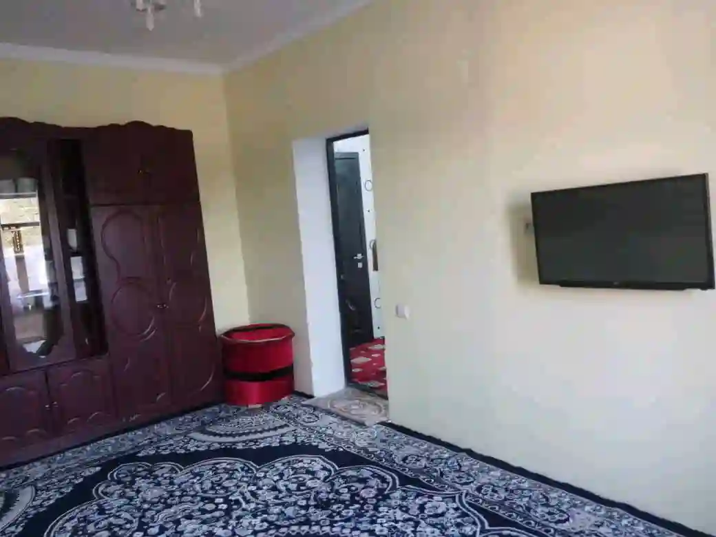 1 этажный, 4-комн. дом, 100 м², 6 соток, Восеъ