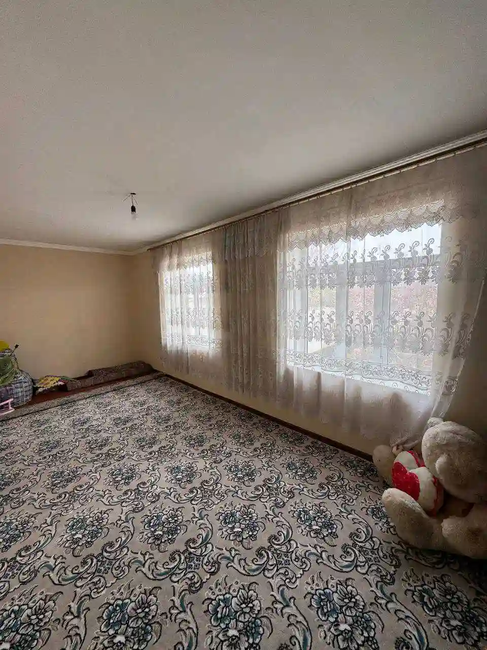 2 этажный, 9-комн. дом, 300 м², 6 соток, ул.Б.Рахимзода 32а