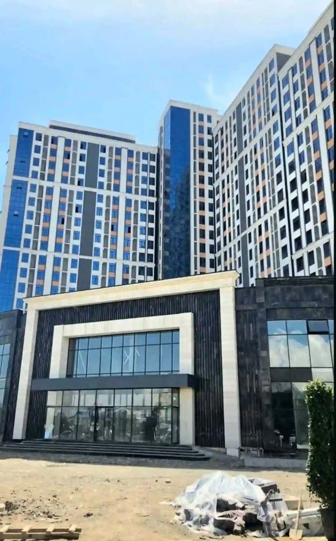 2-к квартира, 19 этаж, 74 м², Фирдавси
