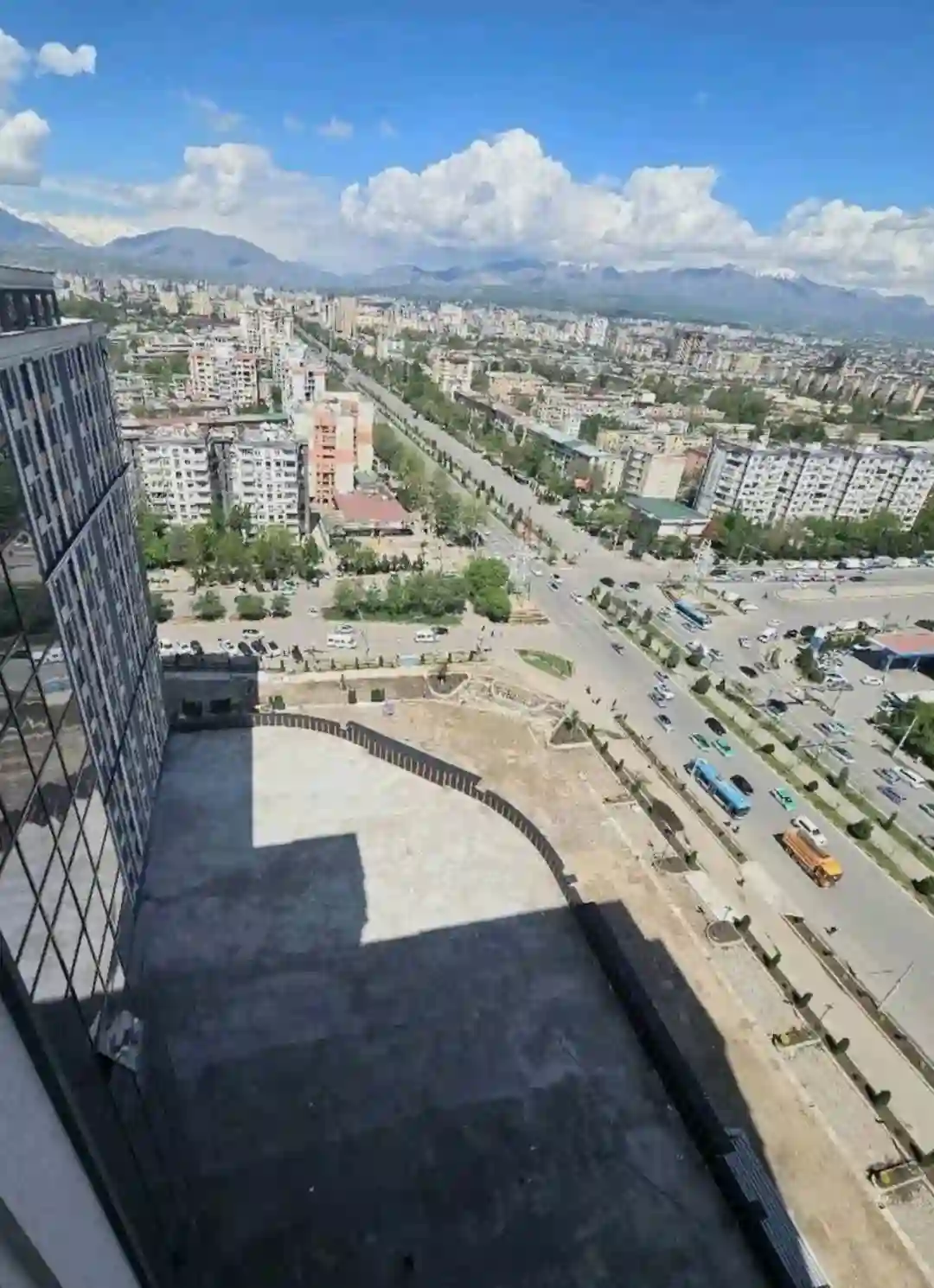 2-к квартира, 19 этаж, 74 м², Фирдавси