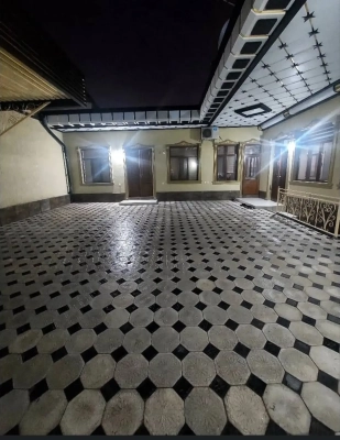 1-этажный, 4 комнатный дом, 180 м², Шохмансур