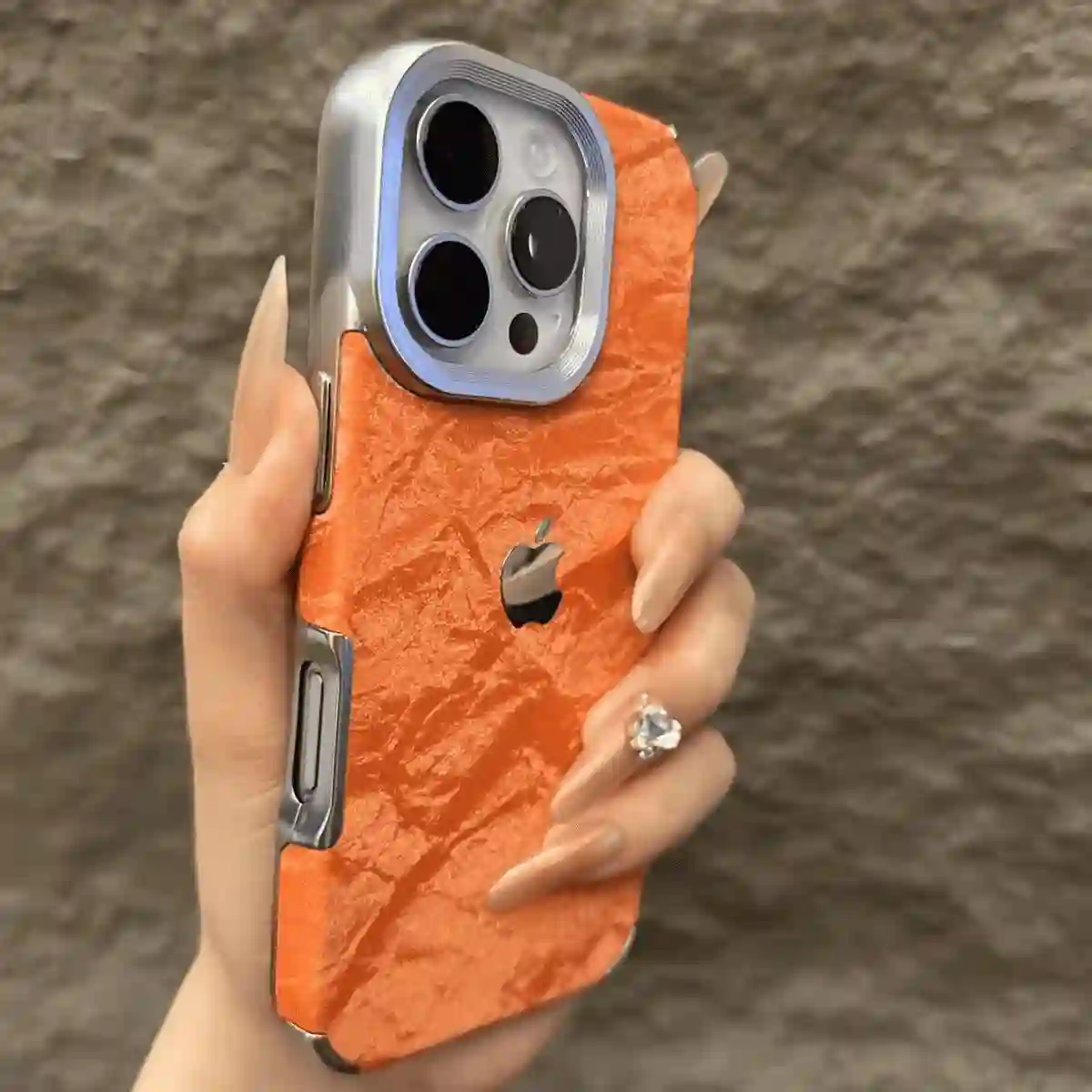 Чехлы для IPhone 16pro max